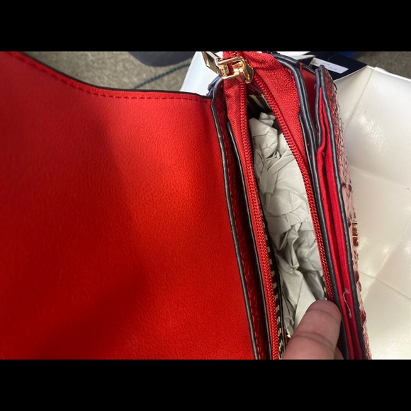 Croc like crossbody bag - Picture 4 of 5